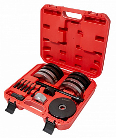На сайте Трейдимпорт можно недорого купить Набор инструментов для замены ступичных подшипников автомобилей группы VAG (Ø62/66мм) в кейсе Forsag. 